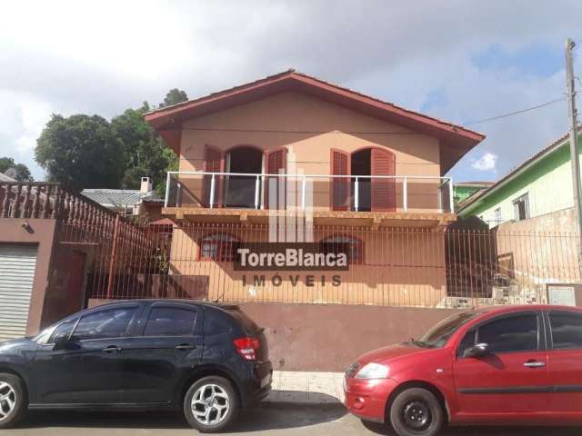 Casa com 3 dormitórios à venda, 140 m² Uvaranas - Ponta Grossa/PR