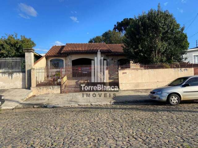 Casa com 3 dormitórios à venda, 234 m² por R$ 450.000,00 - Uvaranas - Ponta Grossa/PR