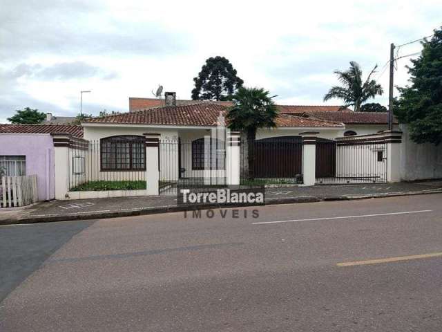 Casa com 3 dormitórios para alugar, 250 m² por R$ 3.500,00/mês - Orfãs - Ponta Grossa/PR