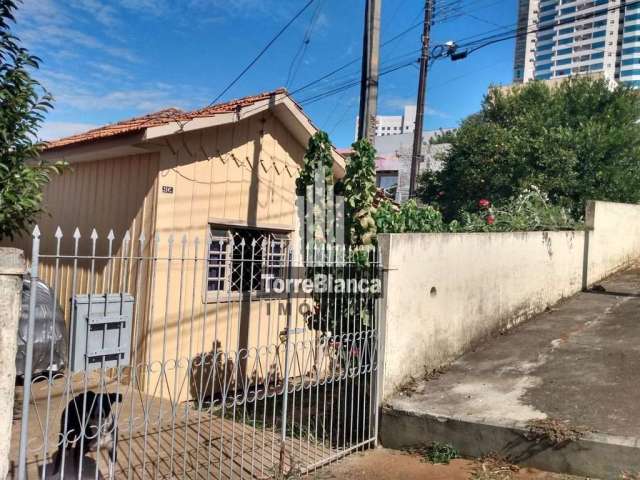 Casa com 2 dormitórios à venda