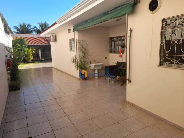 Casa com 4 quartos à venda, 276 m² por R$ 1.650.000 - Zona 02 - Maringá/PR