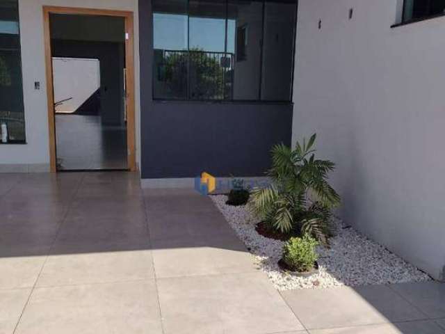 Casa com 3 quartos à venda, 127 m² por R$ 695.000 - Parque das Grevíleas - Maringá/PR