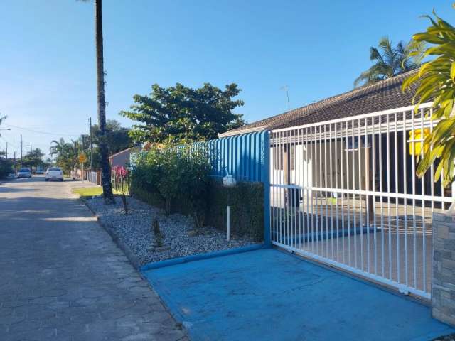 Casa Espaçosa em Balneário Brasília