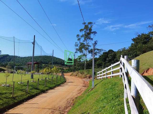 Sítio à venda, ESCALVADOS, NAVEGANTES - SC-SITIO EM ESCALVADINHOS COM GALPAO DE TORA REDONDA ,AGUA E