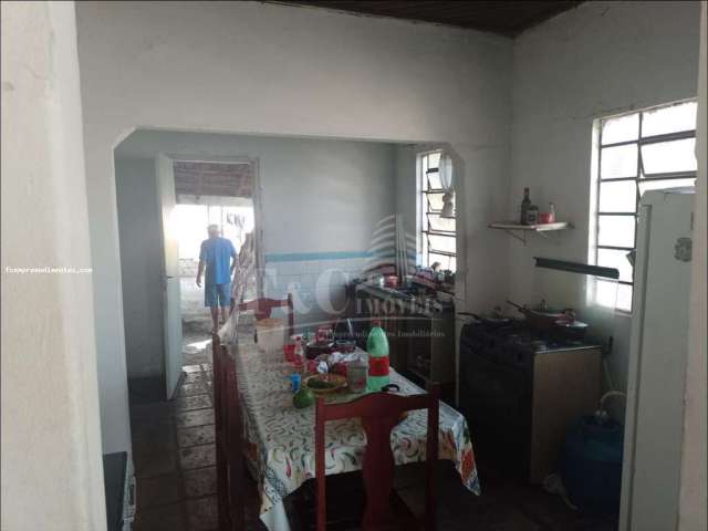 Casa para Venda em Limeira, Vila Queiroz, 4 dormitórios, 2 banheiros, 2 vagas