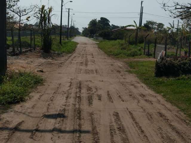 Terreno com 770,00m2 - Distante 800 m da Beira Mar ( Praia do Ervino)