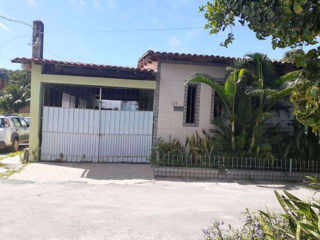 Casa para venda possui 147 metros quadrados com 4 quartos em Itapuã - Salvador - BA