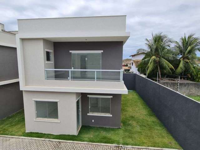 Casa duplex soltas a venda de 4/4, 3 suítes + 2 garagens no Miragem