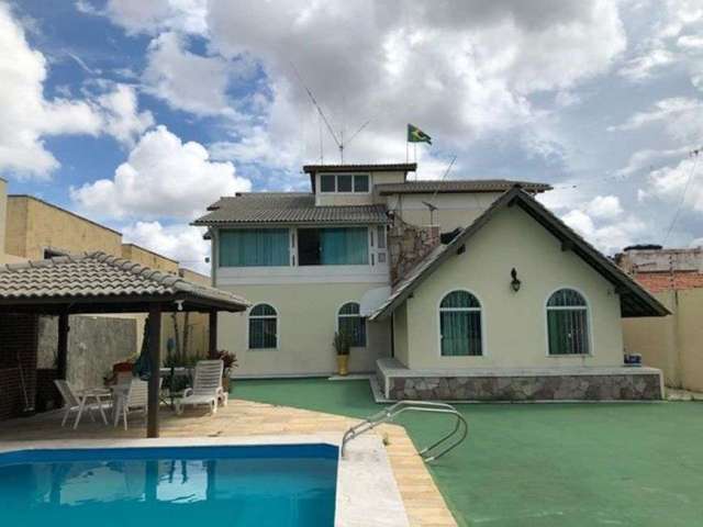 Cód. 361 Ipitanga Casa com 4 suítes e 7 vagas Com Piscina e Vista Mar