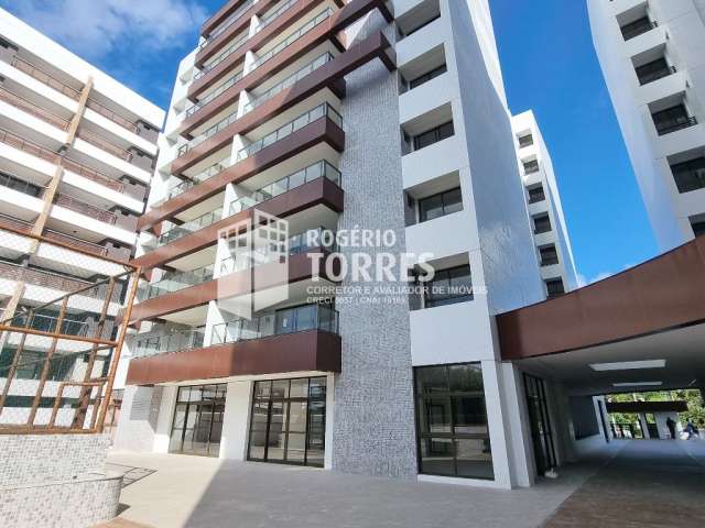 Apartamento a venda de 3 suítes, varanda gourmet e dependência + 3 garagens no ALPHAVILLE SALVADOR