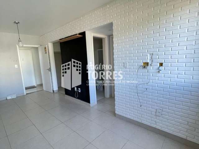 Apartamento à venda de 2/4 e 1 garagem em Miragem – Lauro de Freitas