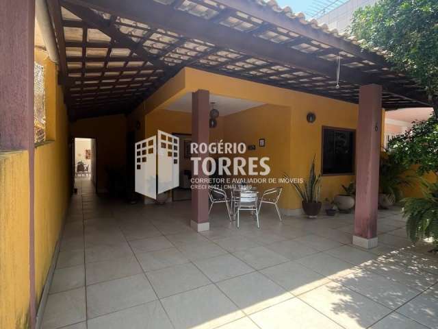 Casa triplex a venda de 4/4, 2 suítes e garagens + terraço na PRAIA DO FLAMENGO