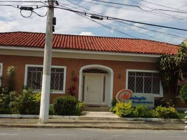 Casa com 4 dormitórios à venda, 450 m² por R$ 1.200.000,00 - Centro - Pindamonhangaba/SP