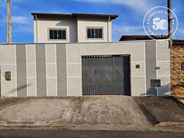 Sobrado com 3 dormitórios para alugar, 135 m² por R$ 2.590,89/mês - Laerte Assunção - Pindamonhangaba/SP