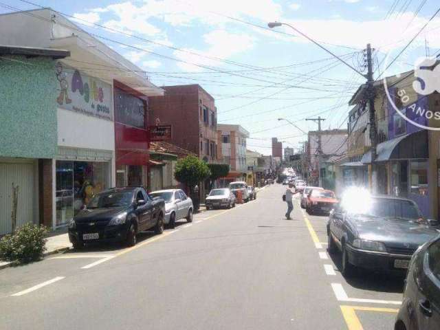 Casa com 4 dormitórios à venda, 250 m² por R$ 1.200.000 - Centro - Pindamonhangaba/SP