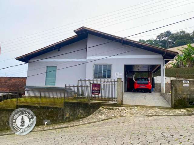 Casa à venda, 5 quartos, 2 suítes, 2 vagas, Tribess - Blumenau/SC