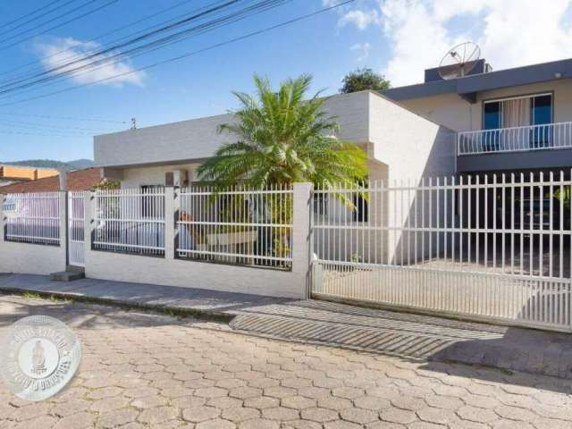 Casa à venda, 4 quartos, 2 suítes, 3 vagas, belchior em Gaspar - Blumenau/SC