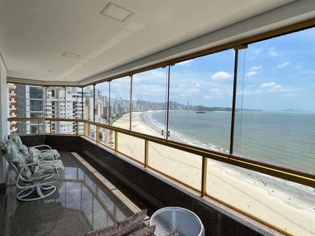 Apartamento com vista deslumbrante para o mar em Balneário Camboriú!