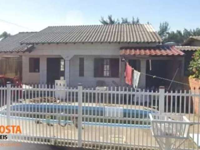 Bela casa com piscina no Magistério