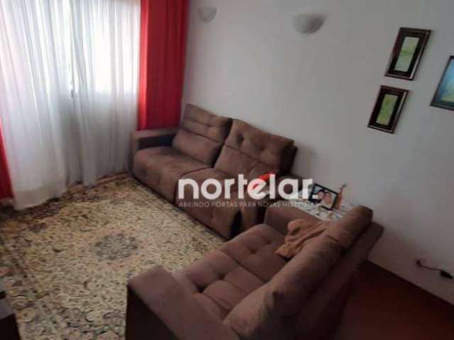 Apartamento Vila Mangalot 2 dormitórios com armários, sacada, 1 vaga e piscina....