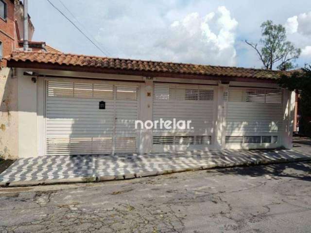 Casa térrea com sobrado nos fundos à venda na Vila Jaguara