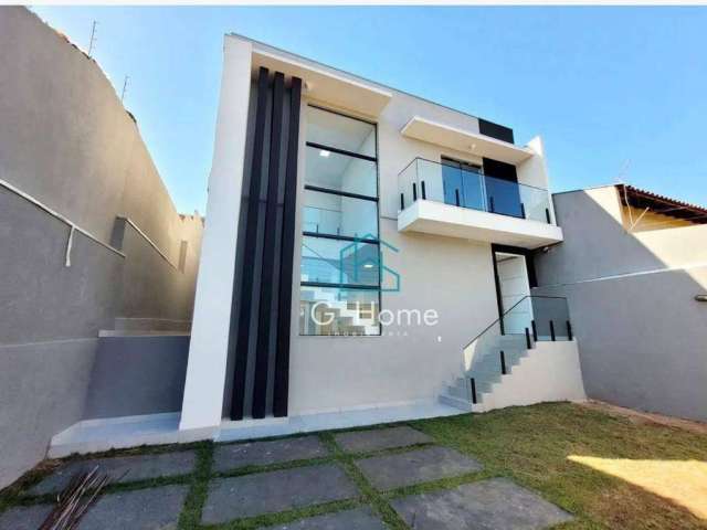 Lindo sobrado com 3 dormitórios à venda, 216 m² por R$ 990.000 - Califórnia - Londrina/PR