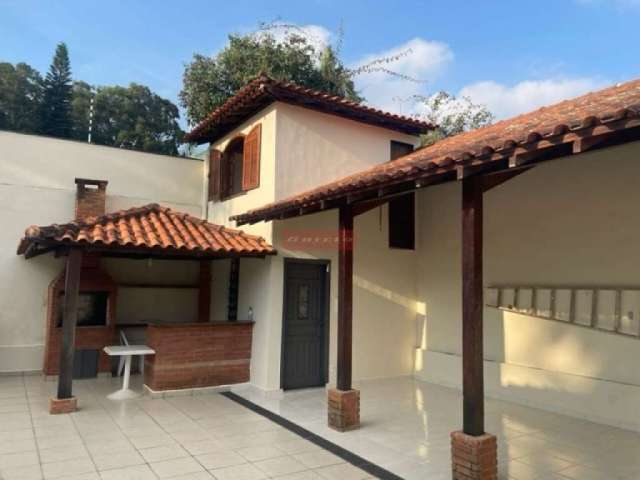 CASA NO JARDIM MARAJOSARA COM 3 DORMITÓRIOS, 1 SUÍTE e 4 VAGAS PARA VEÍCULO