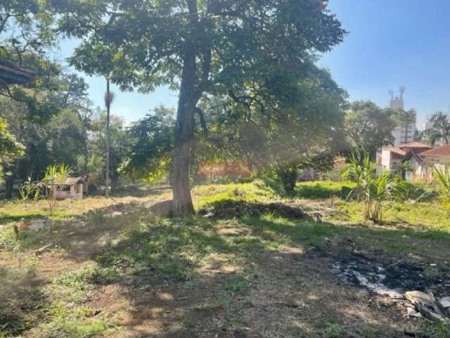 Terreno espetacular na chácara monte alegre com 5.537m²