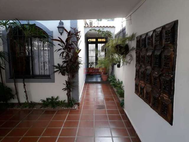 Lindo sobrado p venda com 150m², 3 dorm, 3 suites, sala, coz, armarios, edicula. Oportunidade