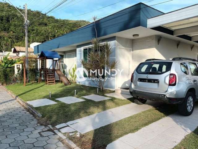 Casa em condomínio fechado com 4 quartos à venda na Avenida Luiz Boiteux Piazza, 4256, Ponta das Canas, Florianópolis por R$ 2.105.000