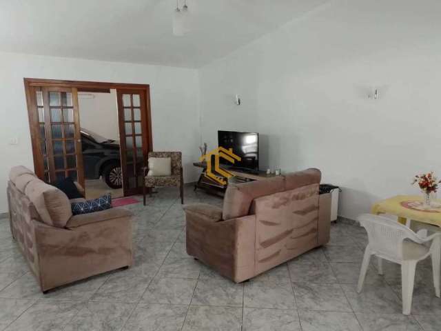 Casa com 4 dorms, Maracanã, Praia Grande - R$ 750 mil, Cod: 10029