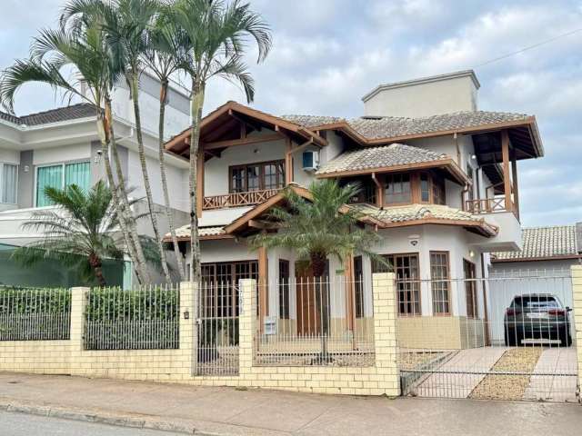 Casa para Venda em Palhoça, Pedra Branca, 4 dormitórios, 2 suítes, 3 banheiros, 2 vagas