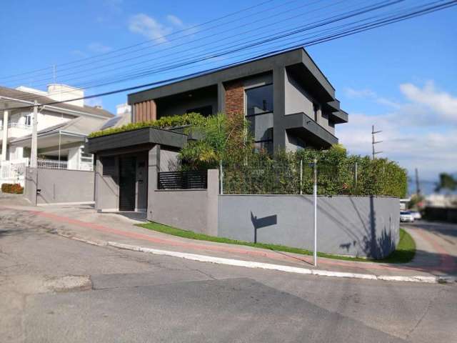 Casa para Venda em Palhoça, Pedra Branca, 3 dormitórios, 3 suítes, 5 banheiros, 5 vagas