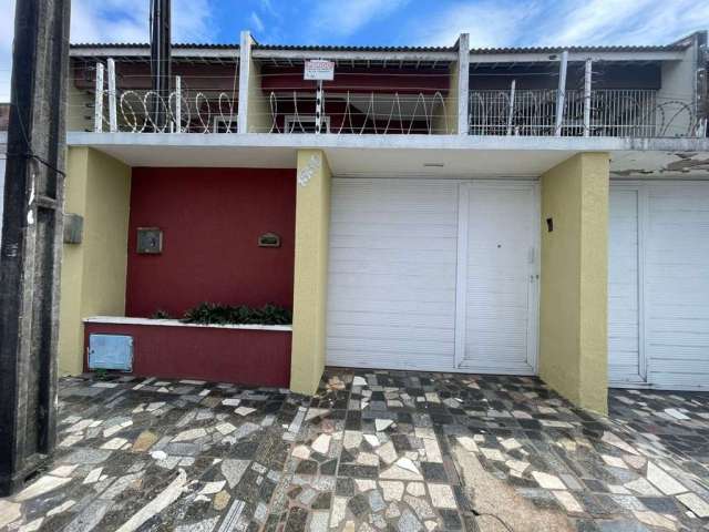 Casa com 4 dormitórios à venda por R$ 440.000 - Rodolfo Teófilo - Fortaleza/CE