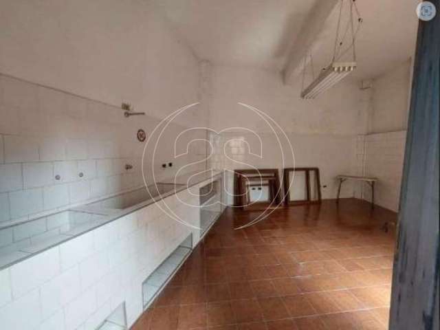 Casa comercial com edícula á venda