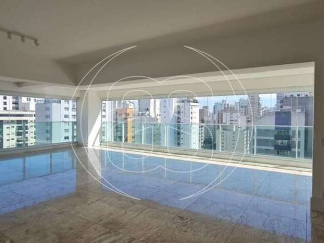 APARTAMENTO NO PARAISO! 311,00m2 Úteis! 5 vagas!