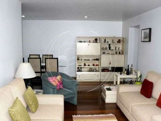 Apartamento em Jardim Paulista com 150m²