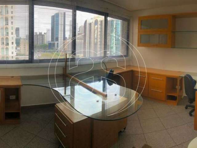 Sala Comercial em Santo Amaro com 32m² e 1 vaga