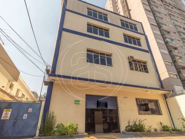 Prédio comercial com 1.094m² de área útil para venda e locação