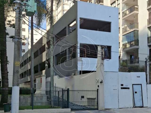 Casa comercial com 750 m²