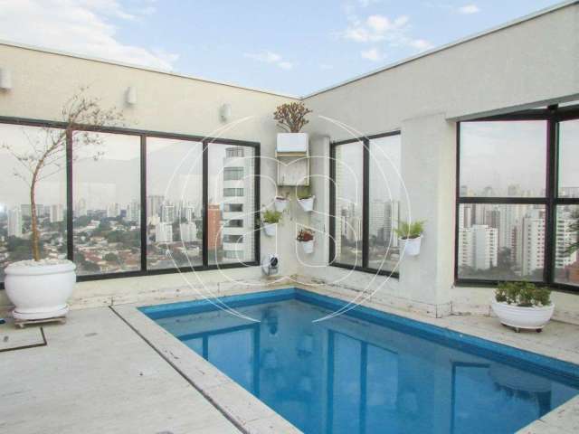 Linda Cobertura Triplex, Ótima localização - 389m²