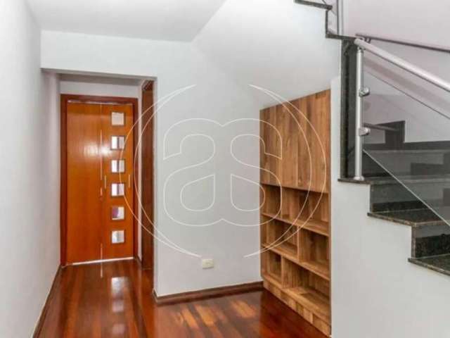 SOBRADO à VENDA com 126M² ÚTEIS e 135M² de TERRENO