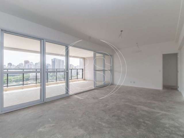 Apartamento NOVO em MOEMA, vista total para o PARQUE DO IBIRAPUERA, 165 M ÚTEIS, 4 vagas.