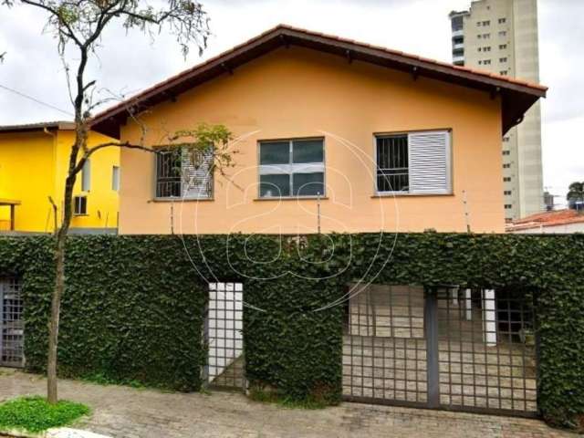 CASA EM BOA LOCALIZAÇÃO - VENDA - 331m² - PISCINA - 04 DORMITÓRIOS.