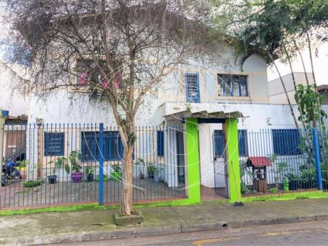 Casa residencial para locação na Granja Julieta.