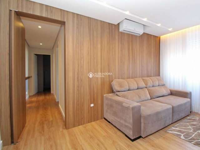 Apartamento com 2 quartos à venda na Avenida Icaraí, 1048, Cristal, Porto Alegre, 56 m2 por R$ 467.000