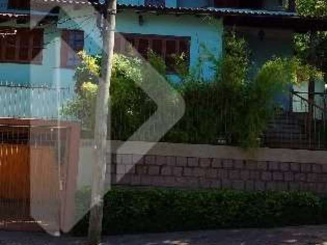 Casa em condomínio fechado com 3 quartos à venda na Rua Ramis Galvão, 283, Passo da Areia, Porto Alegre, 297 m2 por R$ 900.000