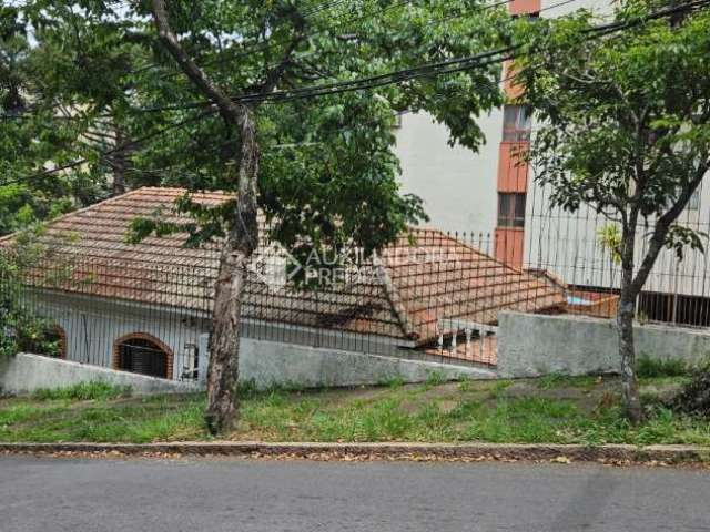 Casa com 3 quartos à venda na Rua Luzitana, 1141, Higienópolis, Porto Alegre, 330 m2 por R$ 1.200.000