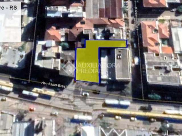Terreno comercial à venda na Rua Cristóvão Pereira, 40, Passo da Areia, Porto Alegre, 833 m2 por R$ 3.500.000