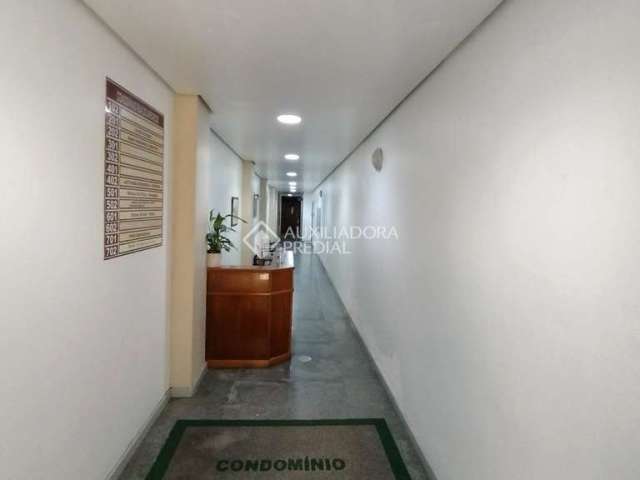 Sala comercial à venda na Rua Coronel Fernando Machado, 981, Centro Histórico, Porto Alegre, 50 m2 por R$ 141.000